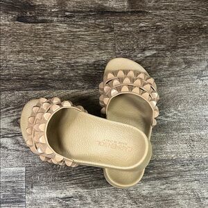 Carmen Sol Carmen Slip On - Women's Studded Sandals - Size 38 LIKE NEW!